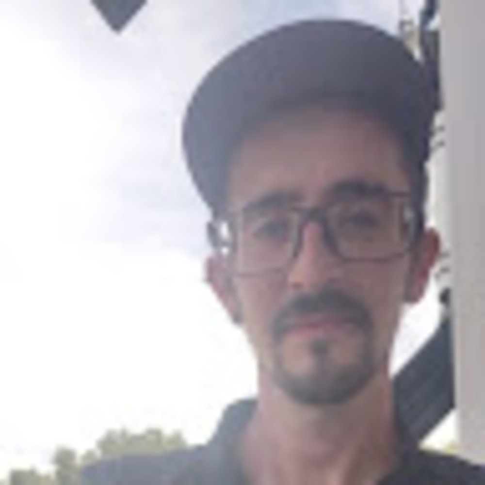 Meet your Posher, Corey
